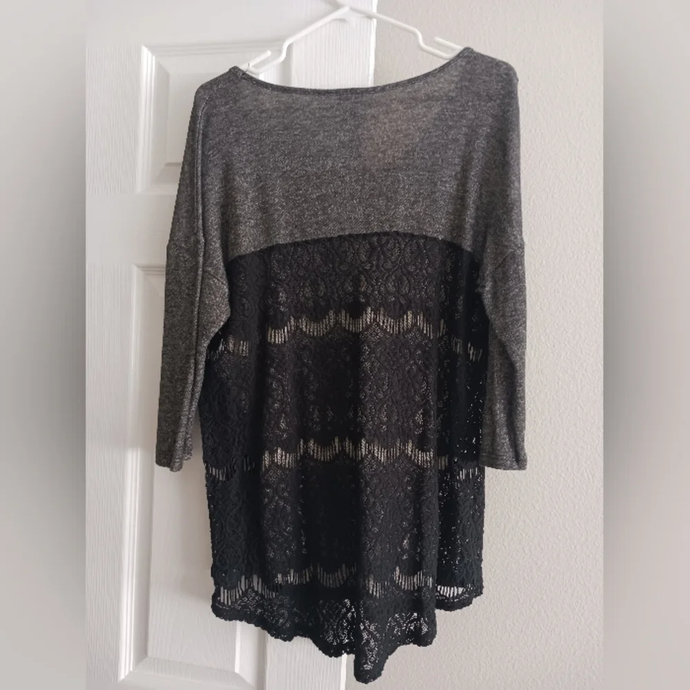 Torrid Top - Picture 3 of 4